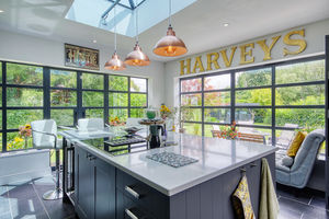 Kitchen/Breakfast Room- click for photo gallery